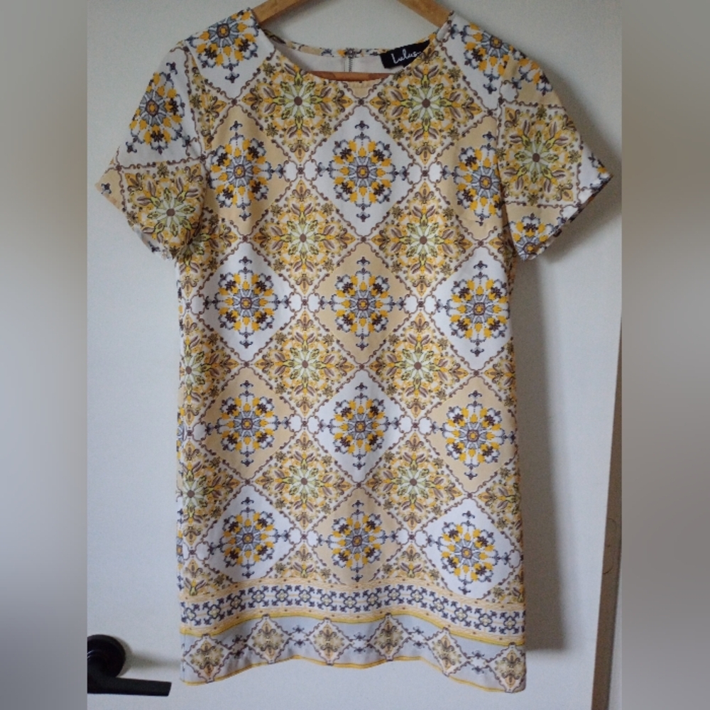 Lulu's Yellow and White Tile-Print Short Sleeve Mini Dress